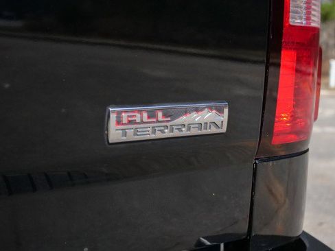 Used 2017 GMC Sierra 2500 SLT image 35