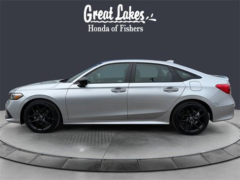 Used 2023 Honda Civic Sport image 2