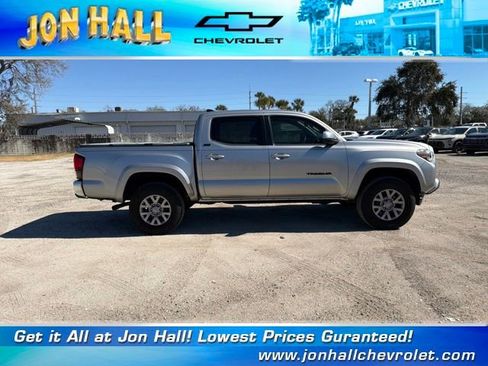 Used 2018 Toyota Tacoma 2WD Double Cab image 16