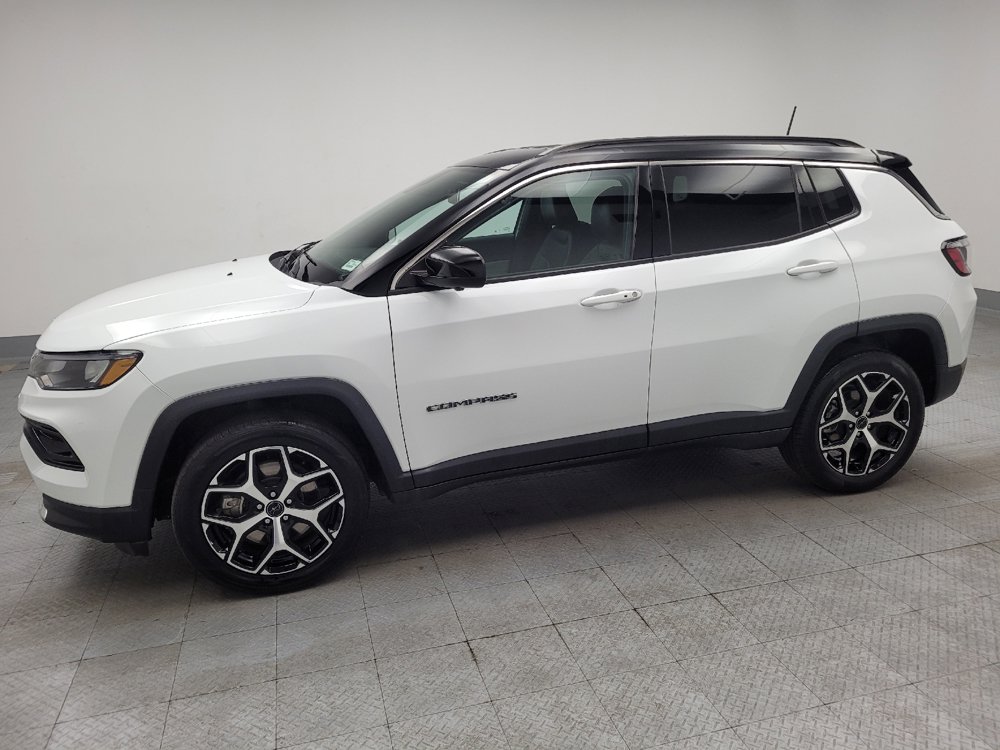 Used 2025 Jeep Compass Limited AWD/4WD image 2
