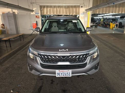 Used 2022 Kia Seltos Nightfall Edition image 3