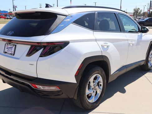 Used 2023 Hyundai Tucson SEL w/ Winter Package image 6