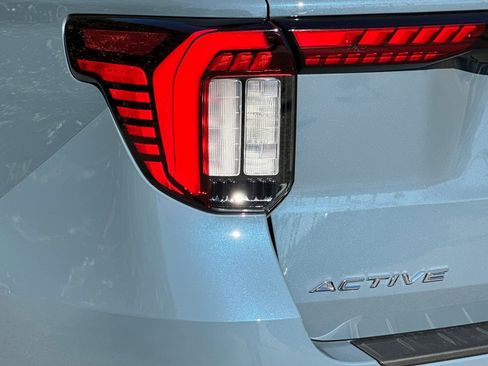 New 2026 Ford Explorer Active w/ Active Comfort Package image 6