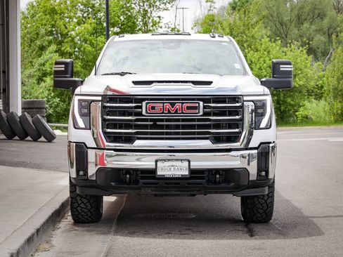 Used 2024 GMC Sierra 3500 SLE w/ SLE Convenience Package AWD/4WD image 9