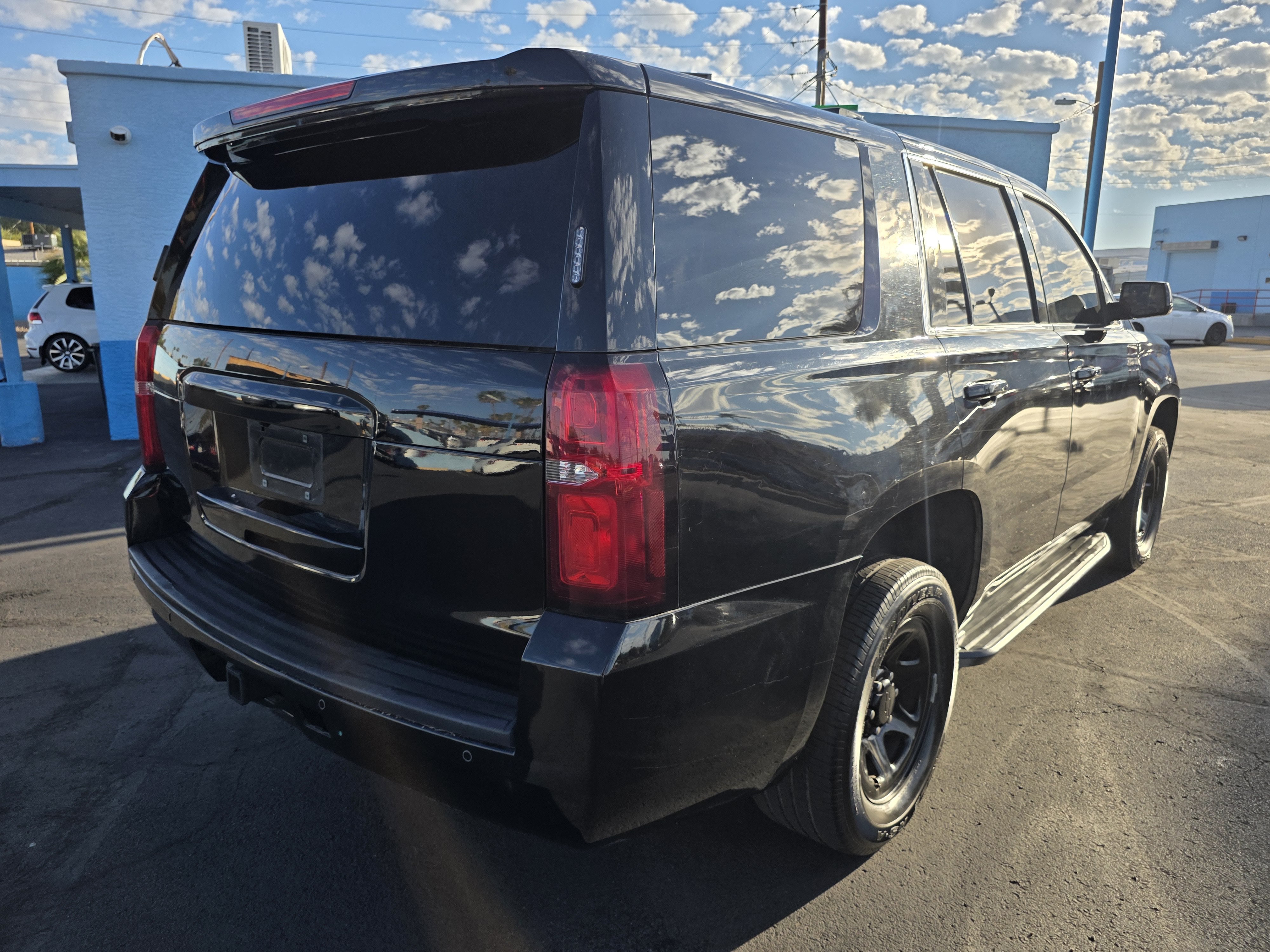 Used 2018 Chevrolet Tahoe 2WD w/ Remote Keyless Entry Package image 3