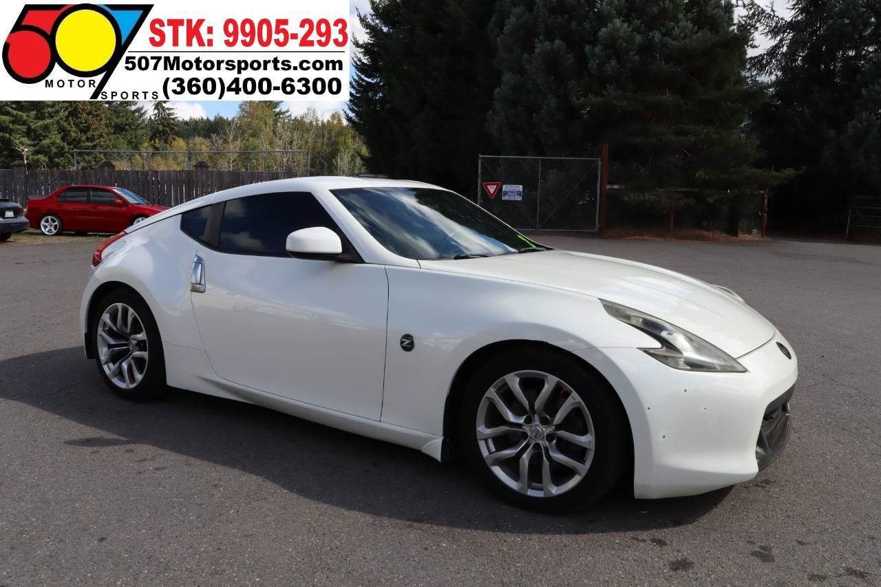 Used 2009 Nissan 370Z Coupe RWD image 10