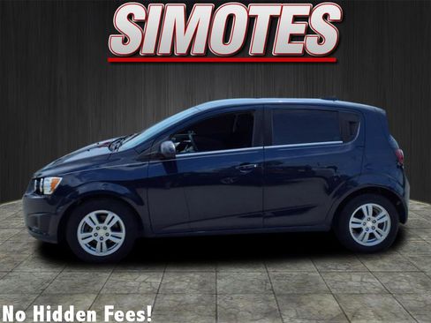 Used 2015 Chevrolet Sonic LT image 4