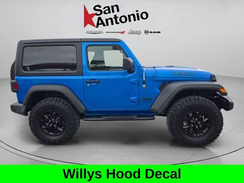 Certified 2022 Jeep Wrangler Willys image 9