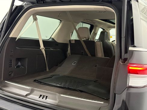 Used 2022 Lincoln Navigator L Reserve AWD/4WD image 8