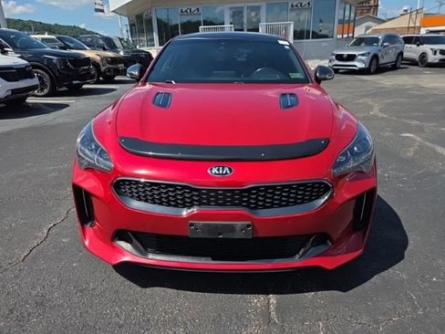 Used 2018 Kia Stinger GT2 AWD/4WD image 2