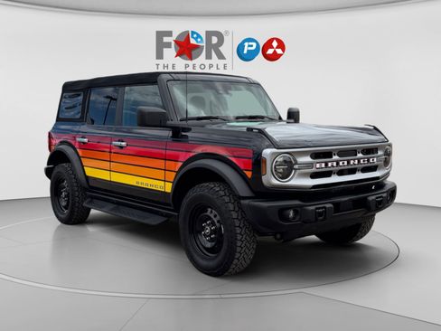 Used 2025 Ford Bronco Big Bend w/ Black Diamond Package AWD/4WD image 7