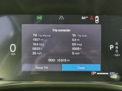Certified 2023 Volvo XC40 B5 Ultimate AWD/4WD image 12