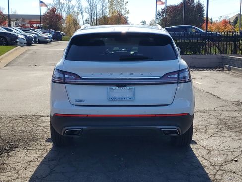 Certified 2022 Lincoln Nautilus Reserve w/ Equipment Group 201A image 5