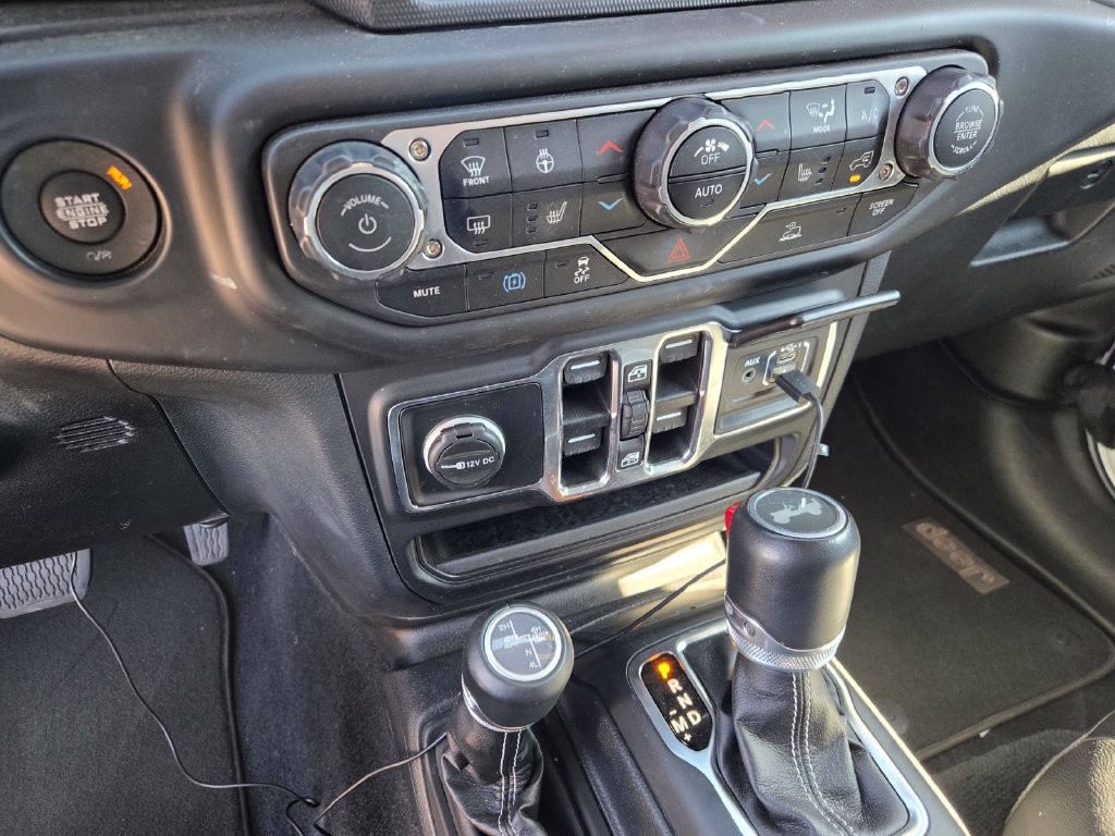 Used 2023 Jeep Wrangler Unlimited Sahara w/ Cold Weather Group AWD/4WD image 22