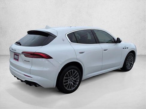 Used 2024 Maserati Grecale GT image 5
