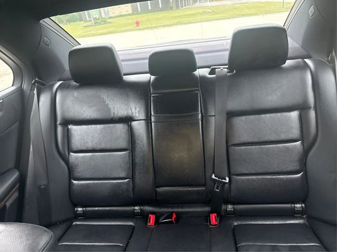Used 2011 Mercedes-Benz E 350 4MATIC Sedan image 27