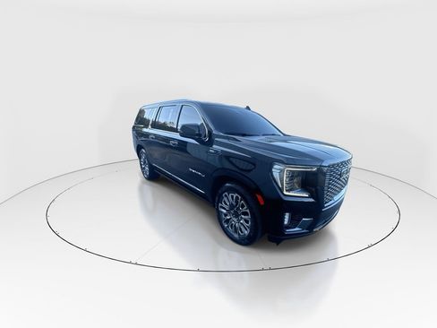Used 2023 GMC Yukon XL Denali Ultimate image 2