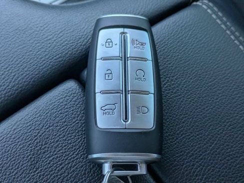 Used 2021 Genesis GV80 2.5T w/ Prestige Package 04 AWD/4WD image 28