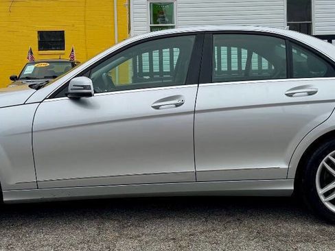 Used 2013 Mercedes-Benz C 300 4MATIC Sedan image 2