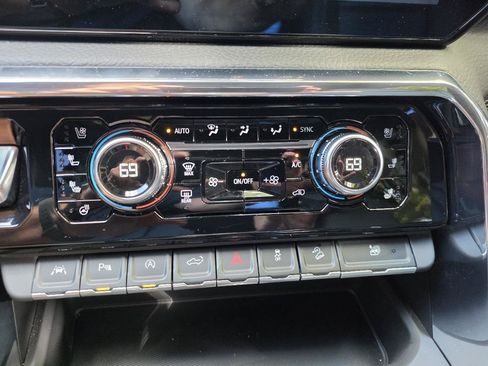 Used 2024 GMC Sierra 1500 Denali AWD/4WD image 26