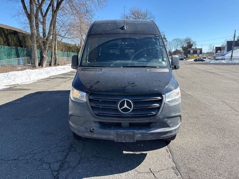 Used 2019 Mercedes-Benz Sprinter 2500 w/ Driver Convenience Package image 12