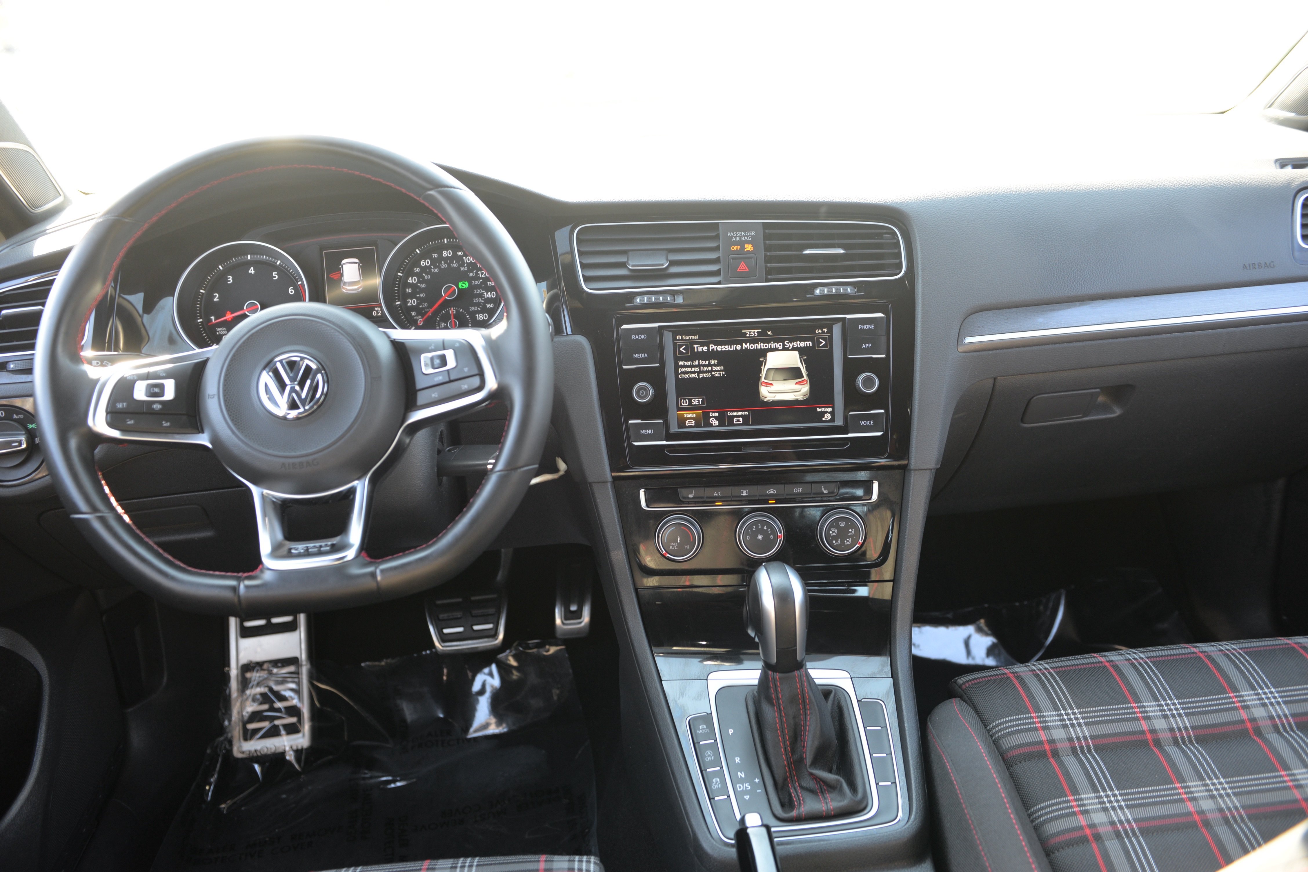 Used 2020 Volkswagen GTI S FWD image 20