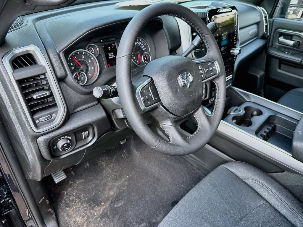 New 2027 RAM 3500 Big Horn AWD/4WD image 9