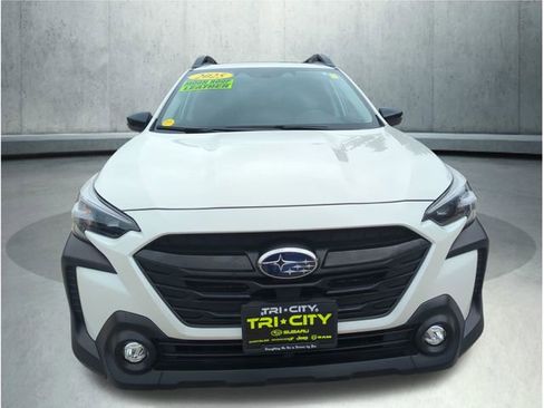Used 2025 Subaru Outback Onyx Edition AWD/4WD image 10