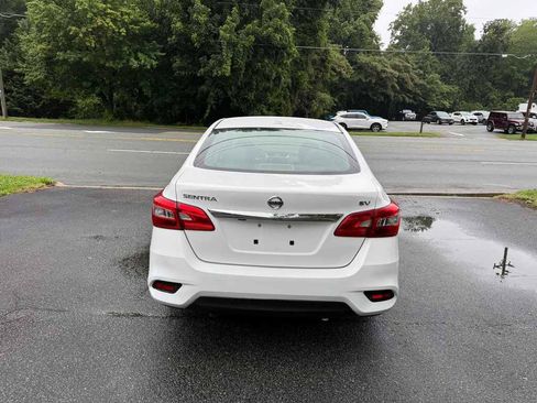 Used 2019 Nissan Sentra SV FWD image 6