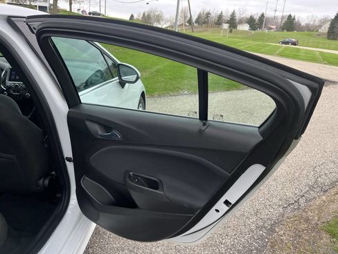 Used 2016 Chevrolet Cruze LT w/ Sun And Sound Package FWD image 28