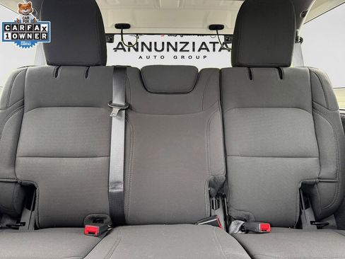 Used 2022 Jeep Wrangler Unlimited Sport AWD/4WD image 16