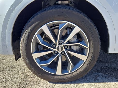 Certified 2024 Audi Q5 2.0T Premium w/ Convenience Package image 11