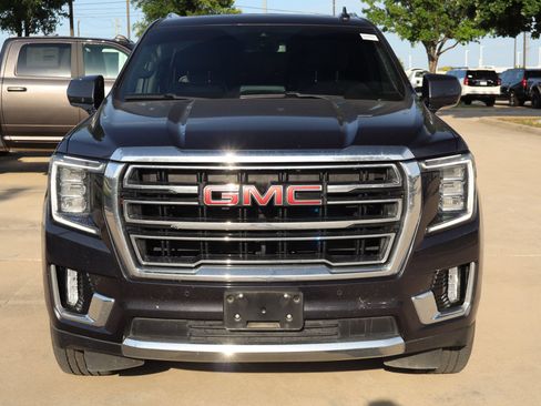 Used 2023 GMC Yukon SLT AWD/4WD image 9