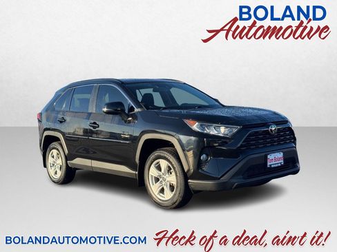 Used 2020 Toyota RAV4 XLE image 1