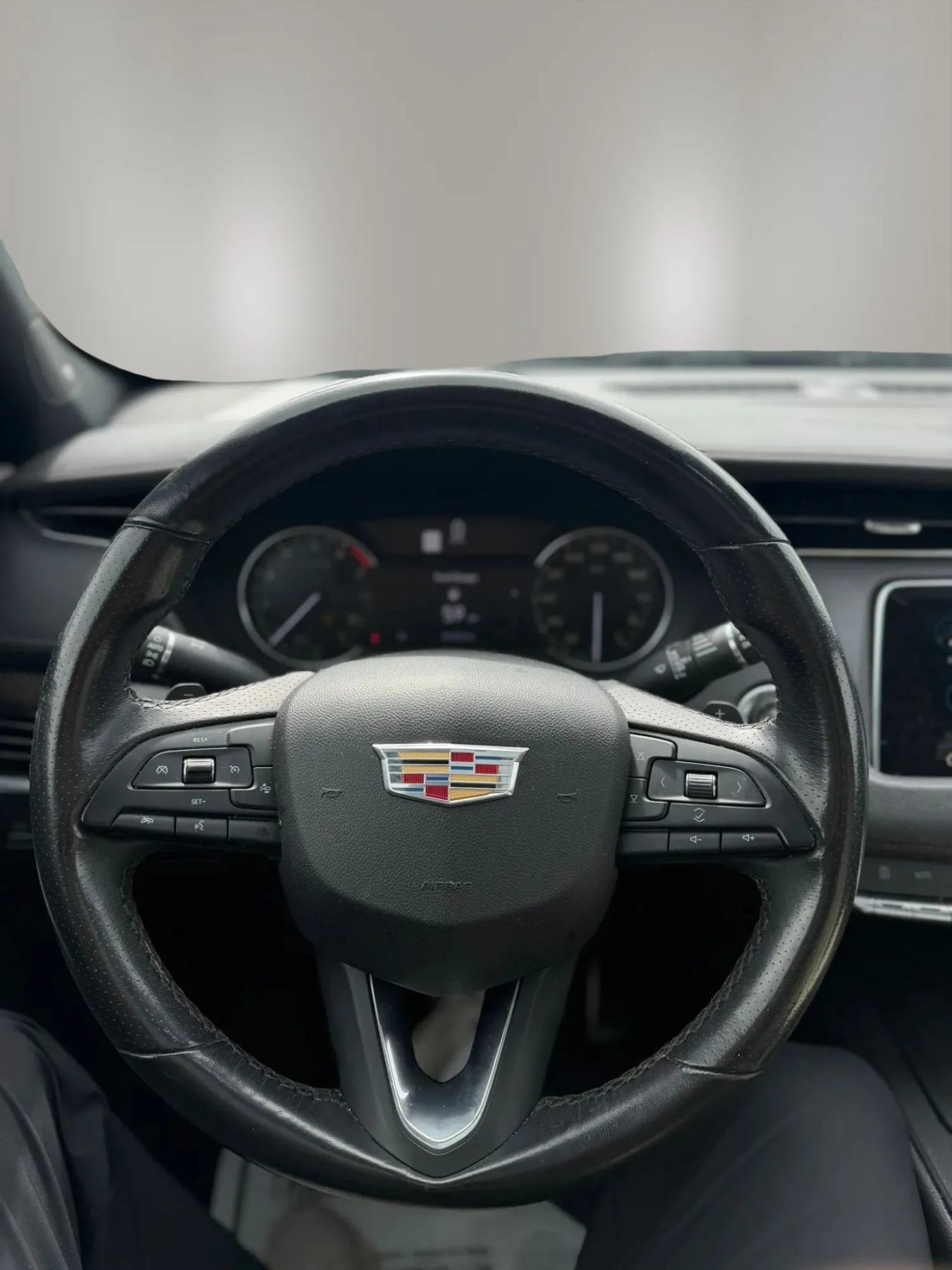 Used 2019 Cadillac XT4 Sport w/ Driver Assist Package FWD image 13