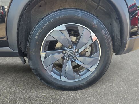 Used 2025 Nissan Rogue SV FWD image 30