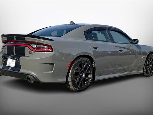Used 2019 Dodge Charger Scat Pack w/ Plus Group image 6