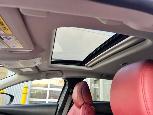 Certified 2025 MAZDA CX-30 AWD 2.5 S w/ Preferred Package image 16