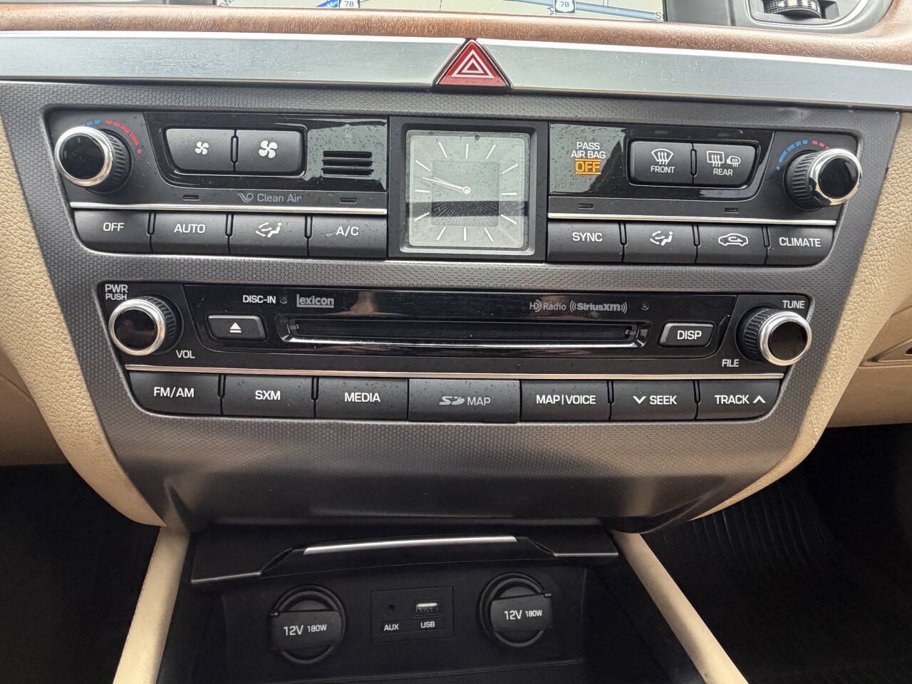 Used 2016 Hyundai Genesis 3.8 image 15