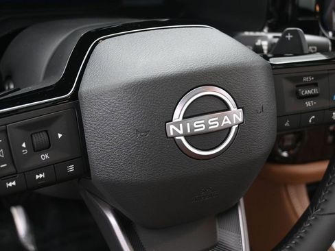 New 2026 Nissan Pathfinder Platinum w/ Lighting Package AWD/4WD image 13
