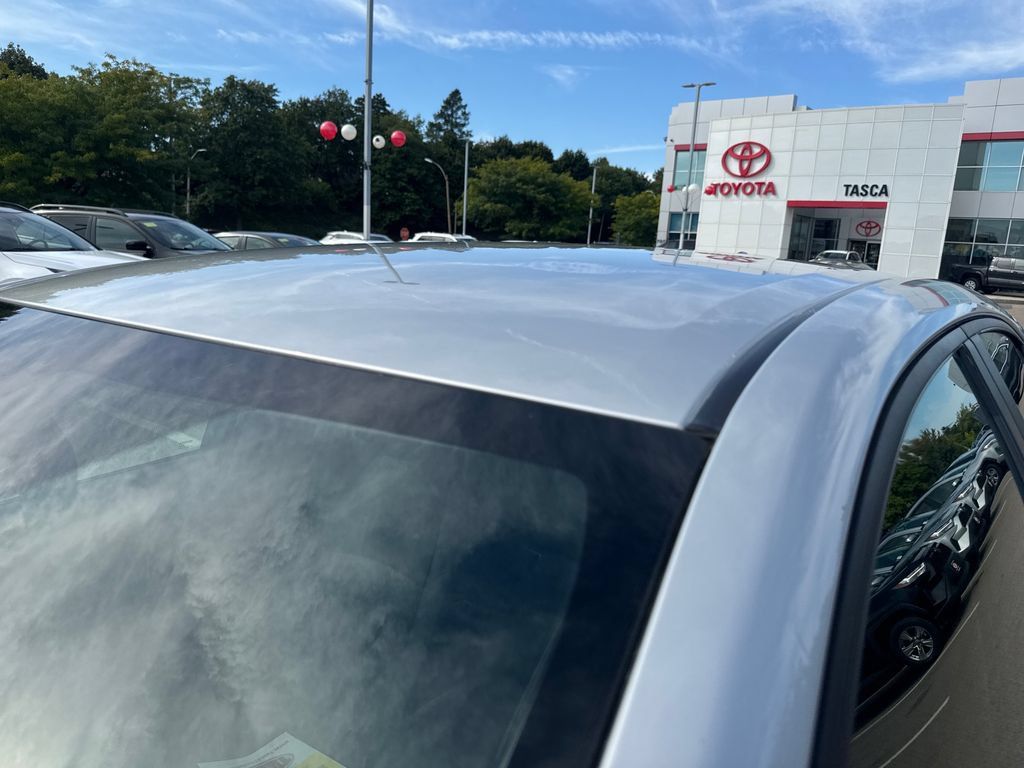 Used 2024 Toyota Corolla LE FWD image 46