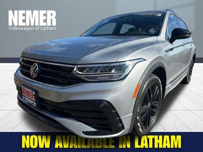 Used 2022 Volkswagen Tiguan SE R-Line