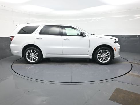 Used 2025 Dodge Durango GT image 2
