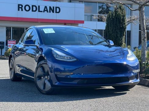 Used 2018 Tesla Model 3 image 1