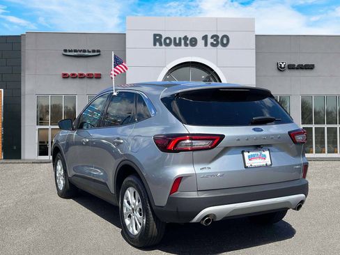 Used 2023 Ford Escape Active AWD/4WD image 3