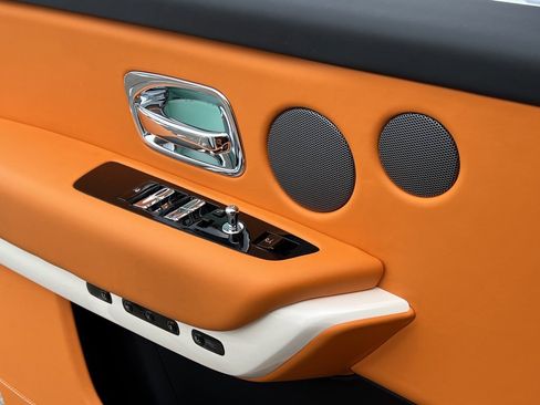 Used 2022 Rolls-Royce Cullinan image 37