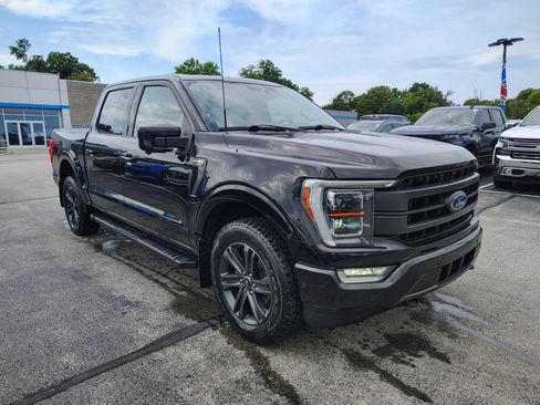 Used 2021 Ford F150 Lariat w/ Equipment Group 502A High AWD/4WD image 3