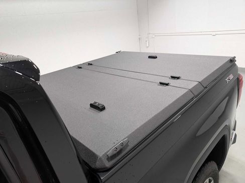 Used 2023 GMC Sierra 1500 SLT w/ SLT Premium Plus Package image 27