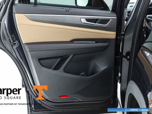 Used 2025 Volkswagen Atlas Cross Sport SE w/ Panoramic Sunroof Package image 56