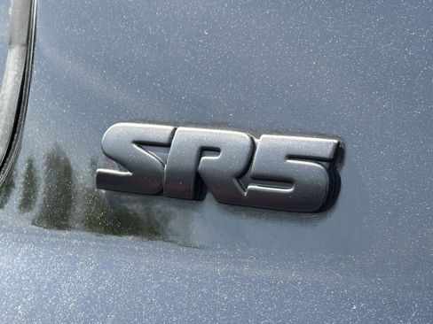 Used 2020 Toyota Tundra SR5 w/ SR5 Upgrade Package image 10